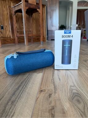 NIB Ultimate Ears Boom 4 Portable Waterproof Bluetooth Speaker & Hard Shell Case